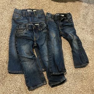 3 Pairs 2T OshKosh Jeans